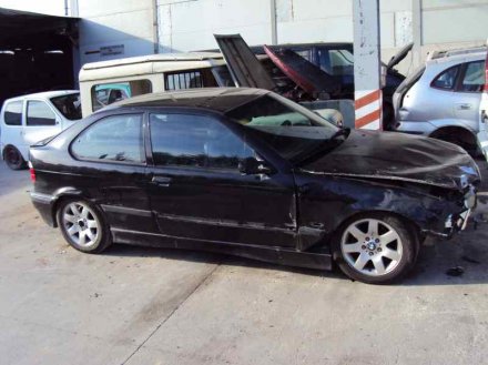 Vehiculo en el desguace: BMW SERIE 3 BERLINA (E36) 316i