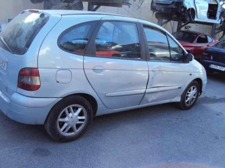 Vehiculo en el desguace: RENAULT SCENIC (JA..) 1.9 DCI Authentique