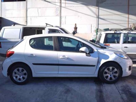 Vehiculo en el desguace: PEUGEOT 207 Confort