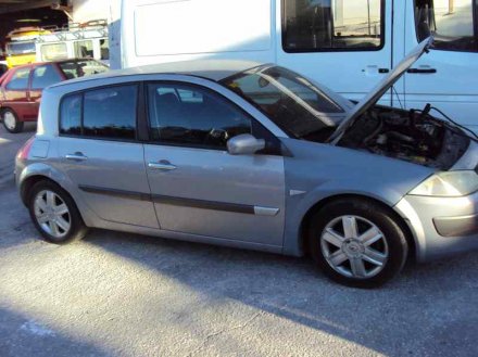 Vehiculo en el desguace: RENAULT MEGANE II BERLINA 5P Dynamique