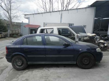 Vehiculo en el desguace: OPEL ASTRA G BERLINA Club