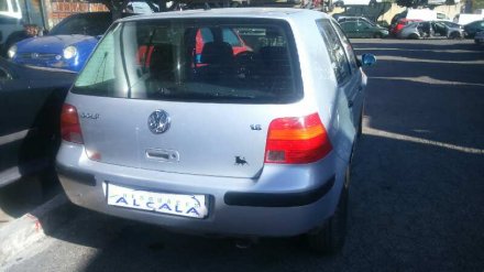 Vehiculo en el desguace: VOLKSWAGEN GOLF IV BERLINA (1J1) Highline 4Motion