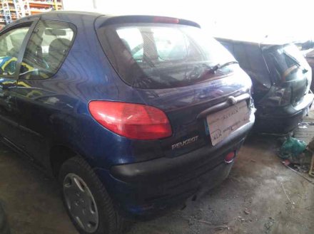 Vehiculo en el desguace: PEUGEOT 206 BERLINA XT