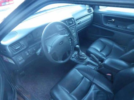 Vehiculo en el desguace: VOLVO S70 BERLINA 2.5 D / TDI