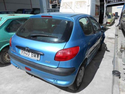 Vehiculo en el desguace: PEUGEOT 206 BERLINA E-Music