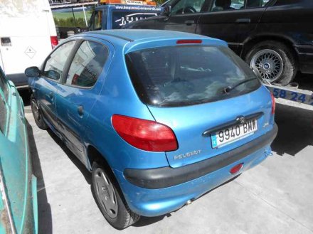 Vehiculo en el desguace: PEUGEOT 206 BERLINA E-Music