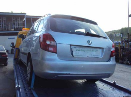 Vehiculo en el desguace: SKODA FABIA (5J2 ) Young