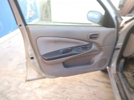 Vehiculo en el desguace: NISSAN ALMERA (N16/E) Ambience
