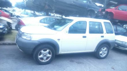 Vehiculo en el desguace: LAND ROVER FREELANDER (LN) E Familiar