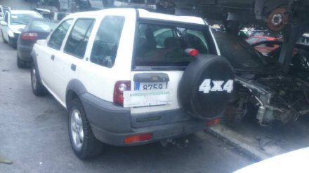 Vehiculo en el desguace: LAND ROVER FREELANDER (LN) E Familiar