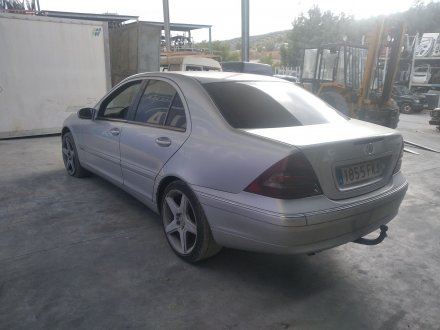 Vehiculo en el desguace: MERCEDES-BENZ CLASE C (W203) BERLINA 200 CDI (203.004)