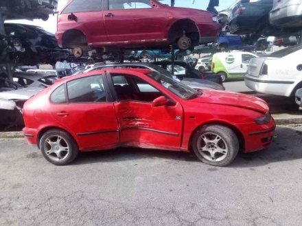 Vehiculo en el desguace: SEAT LEON (1M1) Signo