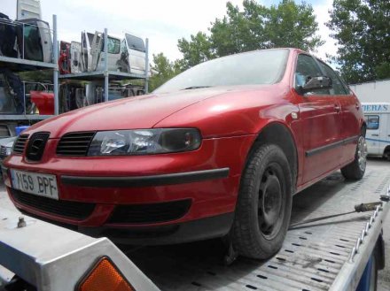 Vehiculo en el desguace: SEAT LEON (1M1) Signo