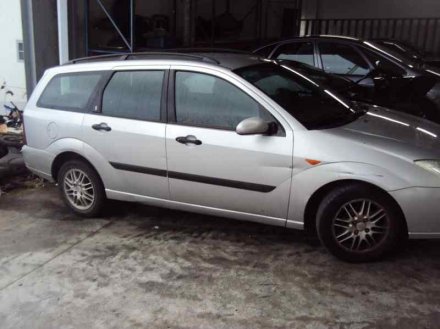 Vehiculo en el desguace: FORD FOCUS BERLINA (CAK) Ambiente