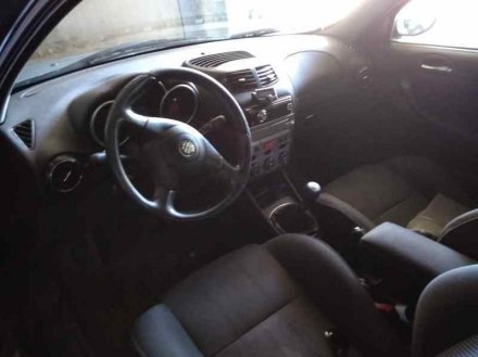 Vehiculo en el desguace: ALFA ROMEO 147 (190) 1.9 JTD Distinctive