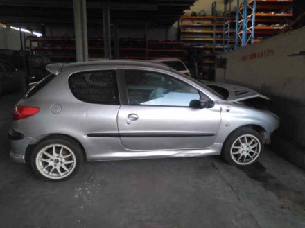 Vehiculo en el desguace: PEUGEOT 206 BERLINA GTI