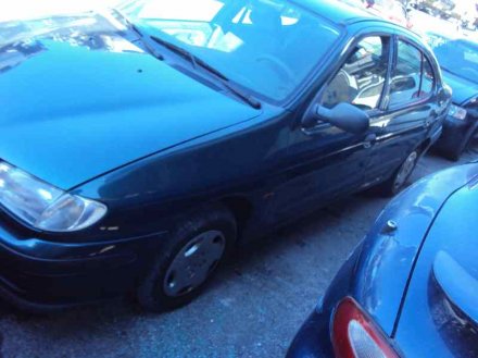 Vehiculo en el desguace: RENAULT MEGANE I CLASSIC (LA0) 1.9 D RN