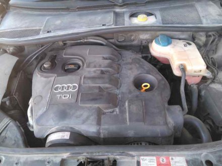 Vehiculo en el desguace: AUDI A6 BERLINA (4B2) 1.9 TDI