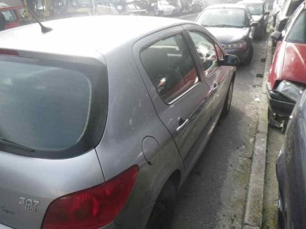 Vehiculo en el desguace: PEUGEOT 307 (S1) XR