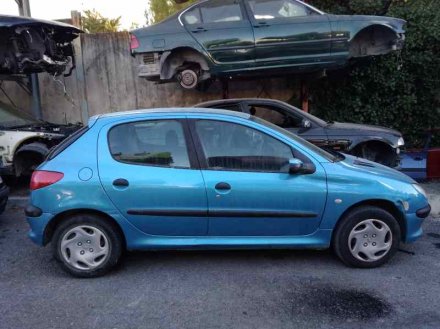 Vehiculo en el desguace: PEUGEOT 206 BERLINA XR