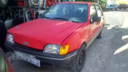 Vehiculo en el desguace: FORD FIESTA BERL./EXPRESS Ghia