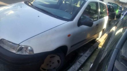 Vehiculo en el desguace: FIAT PUNTO BERL. (176) TD SX / TD 70 SX