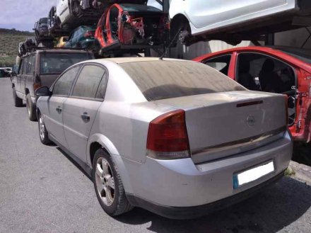 Vehiculo en el desguace: OPEL VECTRA C BERLINA Club