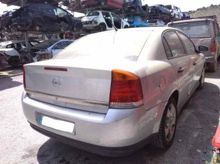 Vehiculo en el desguace: OPEL VECTRA C BERLINA Club