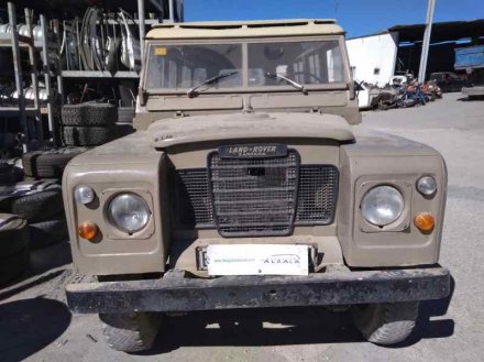 Vehiculo en el desguace: LAND ROVER SANTANA 109