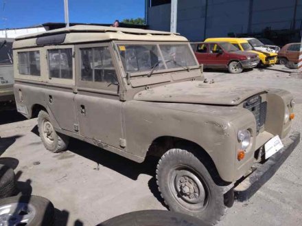 Vehiculo en el desguace: LAND ROVER SANTANA 109