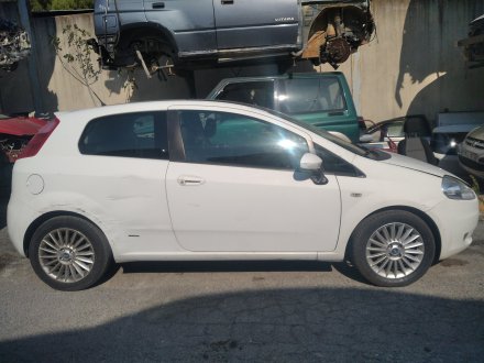 Vehiculo en el desguace: FIAT GRANDE PUNTO (199) 1.3 Multijet Sport (01.2007->)