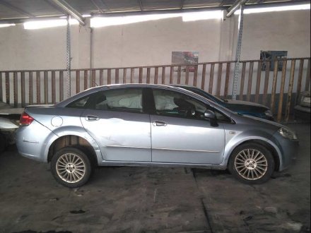 Vehiculo en el desguace: FIAT LINEA (110) Activa (110.0/111.0)