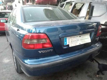 Vehiculo en el desguace: VOLVO S40 BERLINA 1.8i