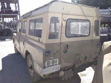 Vehiculo en el desguace: LAND ROVER SANTANA 109