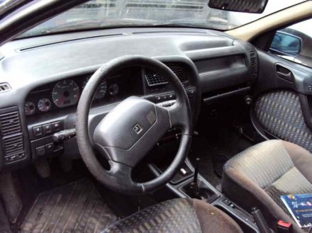 Vehiculo en el desguace: CITROEN XANTIA BERLINA 2.0i SX / 2.0 SX