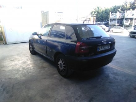 Vehiculo en el desguace: AUDI A3 (8L) 1.9 TDI Ambiente