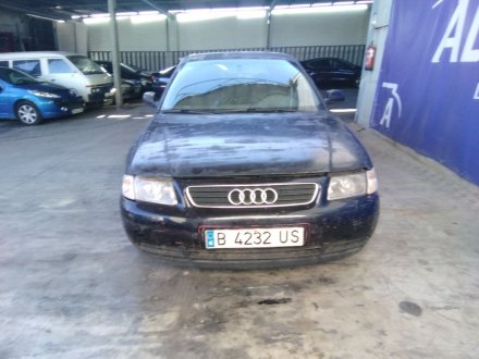 Vehiculo en el desguace: AUDI A3 (8L) 1.9 TDI Ambiente