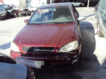 Vehiculo en el desguace: OPEL ASTRA G BERLINA Club