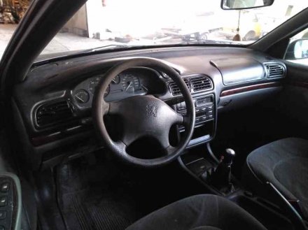 Vehiculo en el desguace: PEUGEOT 406 BERLINA (S1/S2) SVDT