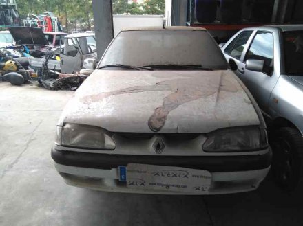 Vehiculo en el desguace: RENAULT 19 (B/C/L53) B5305