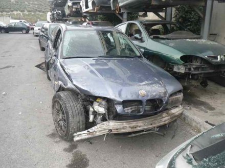 Vehiculo en el desguace: BMW SERIE 3 BERLINA (E46) 320d