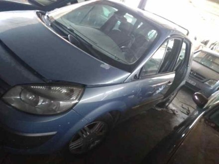 Vehiculo en el desguace: RENAULT SCENIC II Authentique