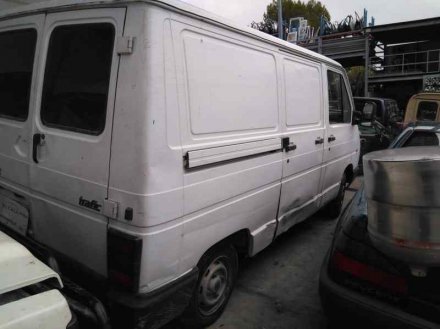 Vehiculo en el desguace: RENAULT TRAFIC (DESDE 5.89) T 1100