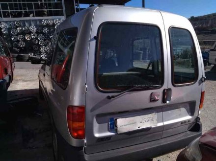 Vehiculo en el desguace: SEAT INCA *