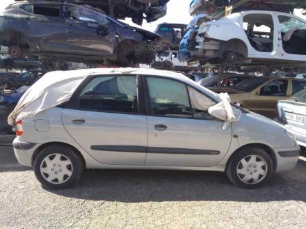 Vehiculo en el desguace: RENAULT SCENIC (JA..) 1.9 DCI Authentique