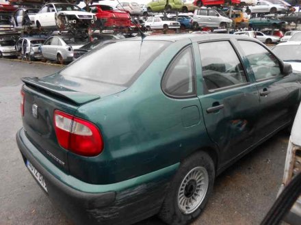Vehiculo en el desguace: SEAT CORDOBA BERLINA (6K2) Stella