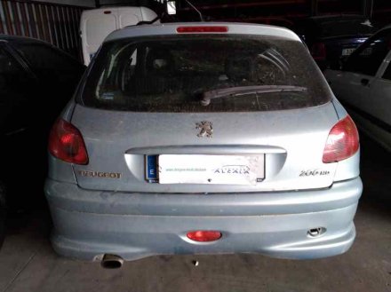 Vehiculo en el desguace: PEUGEOT 206 BERLINA XS Clim