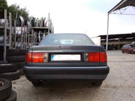 Vehiculo en el desguace: AUDI 100 BERLINA (C4) Básico