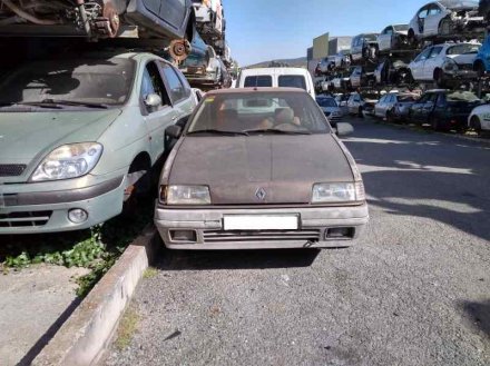 Vehiculo en el desguace: RENAULT 19 GTS