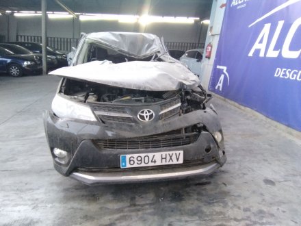 Vehiculo en el desguace: TOYOTA RAV 4 Active